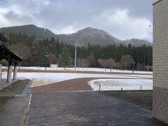 道の駅協和でトイレ休憩
うっすら雪が積もっていた。
