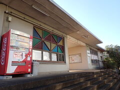 南風崎駅に到着