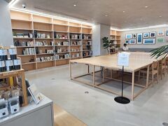 武雄旅書店