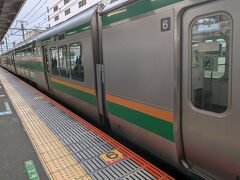 藤沢から東京方面への戻り（上野東京ライン）はグリーン席に乗車。JREBANK特典の無料グリーン券を利用しました。