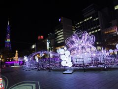 さっぽろホワイトイルミネーション？
イベントは翌日からですが、前日準備のようです。
見られないと思っていたので嬉しい！

