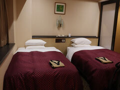 今晩のお宿は宮崎市内
ホテルマリックスラグーン
温泉です

夕ご飯は近くの居酒屋さんで地鶏を食べておやすみなさい