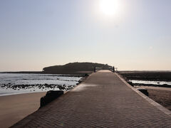 6月16日（日）　晴れ

帰る日に晴れるとは…さすがは雨女のくろねこです
飛行機の便が早いので６時過ぎからやってきました青島神社
