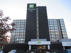【２日目　2024/06/08（土）】晴・曇
08：00　昨夕到着し、今夜も連泊の「ホリデイ・イン・グラスゴー・エアポート」を発ちます。