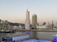 まだ夜景にはちょっと早かった