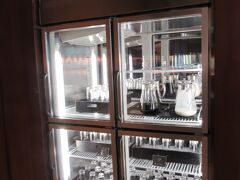 【大阪国際空港】

「さくらラウンジ」
9時台のフライトなので、ゆっくりラウンジで過ごせました。
パン持参でラウンジのコーヒーとで軽めの朝食。
