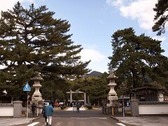 松陰神社
　世界遺産
　以前から訪れたい箇所の一つ。
　遥か昔､歴史を学ぶ前に高杉晋作のTV観て興味を持った一人でした。
　当時、高杉晋作・吉田松陰の名前すら知らない時のTV放映
　