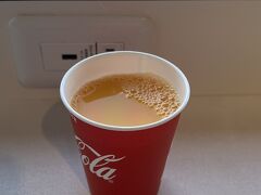 松山空港に着いて、ラウンジでポンジュースをいただきました。