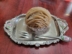 小布施町も混雑していたので、「桜井甘精堂 栗の木テラス 小布施店」でモンブラン（520円）をテイクアウト(^_^)