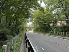 山中諏訪神社の横を通って、もう間もなくです！