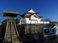 駿府城 坤櫓（ひつじさるやぐら）
２０１４年（平成２６年）復元