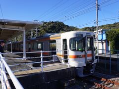 〔予定〕静岡11：06→小田原12：53
〔実際〕静岡09：26→三島10：28　JR東海道本線　　
遅れていた列車のアナウンスで急いでいる人は三島に早く着きますと言われ乗り換えて終点三島に到着しました。　　　　　