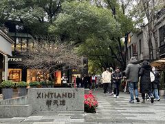 カフェレストランやブランドショップが並び、映画のセットのように綺麗な街でした。