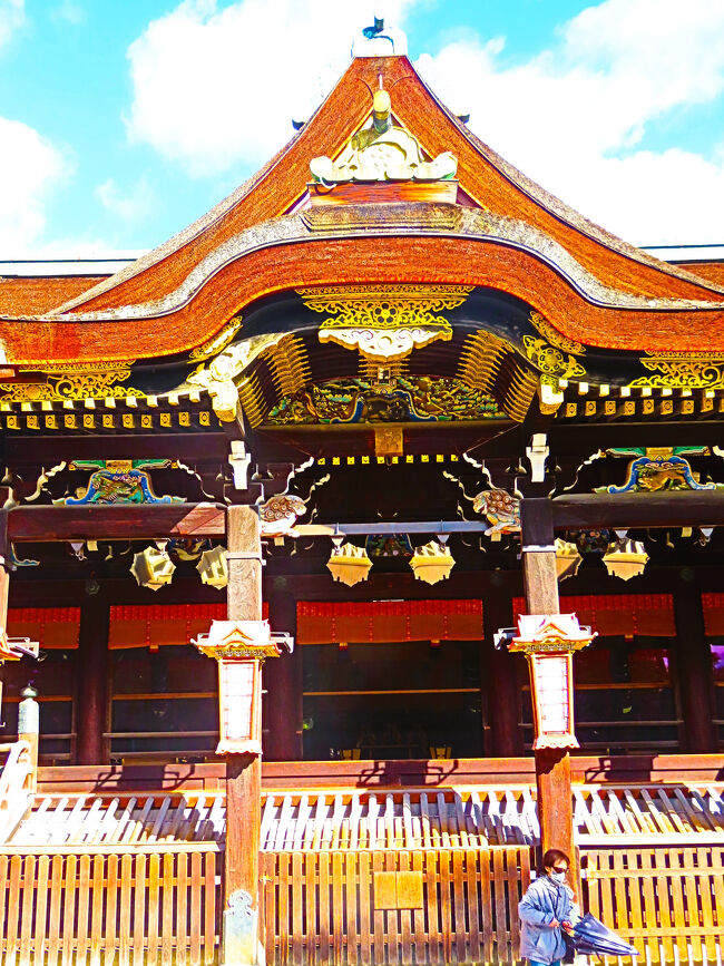 京都錦秋‐4 北野天満宮a 天神信仰の中心 静寂の朝/参拝 ☆御本殿 京都錦秋‐4 北野天満宮a 天神信仰の中心 静寂の朝/参拝 ☆御本殿