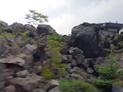 鬼押出し園通過中