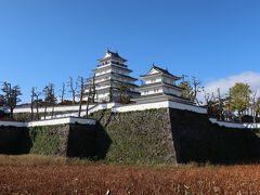 お昼ごはんは姫松屋で具雑煮と決めていたので、徒歩で島原城方面へ。