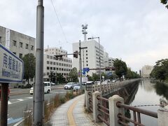 今度は南堀端道りへやって来ました。このまま市駅へ向かいます。