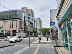 リバレインモール前を右折