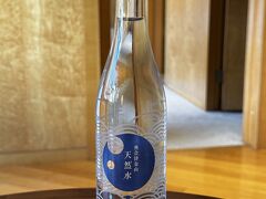 奥会津金山の天然水です。