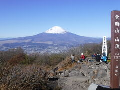 そして金時山頂上から富士山の全容！