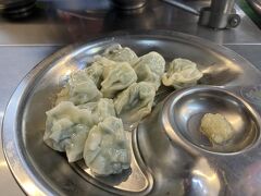 水餃子10個　70元

熱々茹でたて
