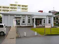 目的地の「軽便与那原駅舎展示資料館」に着きました、

県内で唯一の鉄道資料館として１１月２７日にリニューアルしたので訪ねることに決めていました。
今から１１０年も前に蒸気機関車が客車や貨車を牽いて走っていたんですよ～。

＊詳細はクチコミでお願いします