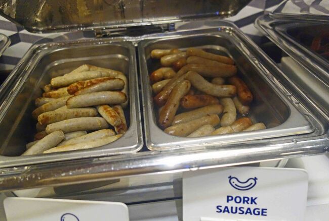 ソーセージはポークとターキー