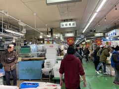 柳橋中央市場

27日はまだ混雑してません