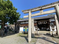 キシモト商店の向かいに春日神社。