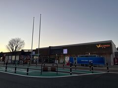 足柄サービスエリアでトイレ休憩　バスの中にもあるから安心