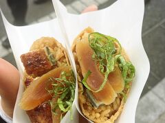 その後は城下町で食べ歩き♪
名古屋コーチンのフランクフルトやさつまいもチップスなどなど…
夫は飛騨牛の串焼き（？）がとても美味しかったようで感動していました(^^)