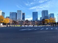 東京駅丸の内駅前広場