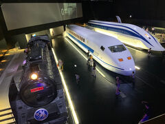 翌朝、名古屋港に到着しました。到着した埠頭は、金城ふ頭。下船口からあおなみ線金城ふ頭駅まで無料のシャトルバスが運行されていました。金城ふ頭駅そばのリニア鉄道館へ。