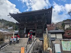 仁王門まで戻ってきました。 盛りだくさんの長谷寺でした。