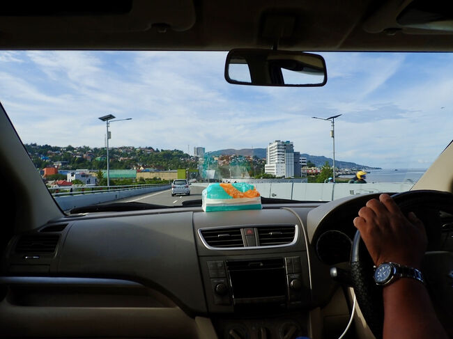 アンボンの街に入って、