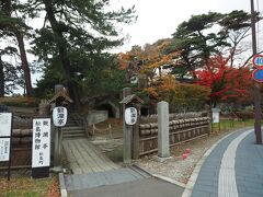 2008年に松島を旅した際に遊覧船に乗船したので、今回はパス。
その代わりといっては何ですが、観瀾亭を見学。
