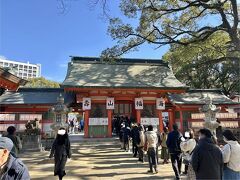 こちらの神門より中に入ります。

