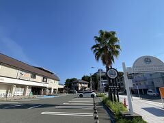 フィッシャーマンズ・ワーフ白浜。
食べる・買う・遊ぶの商業施設。