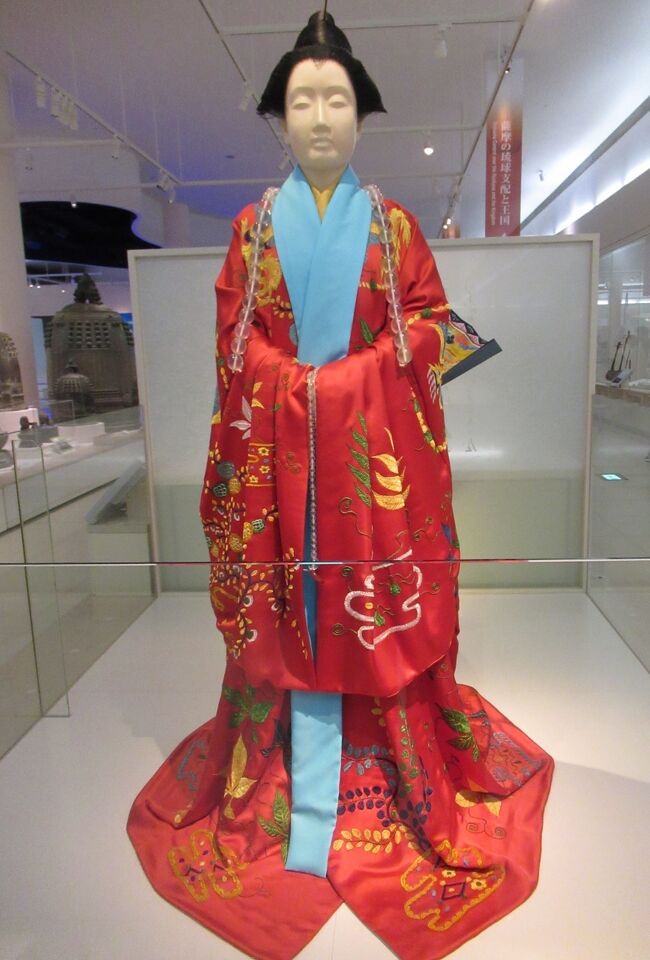 戦争関連の展示もあるので。<br />