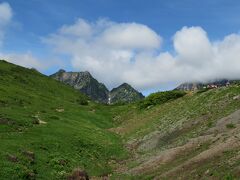 奥の山も行ってみたい気もするが今日はプチトレッキング