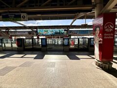 【日本から帰還】

ここバンコクは、最高33度...乾期（寒期）でも、流石に日中の日差しは強い...