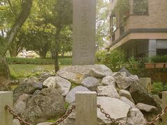 西郷隆盛誕生の地と書かれた碑を発見。
近くには他にも幕末の志士ゆかりの地が沢山あります。