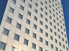 彦根駅東口から歩いて３分、通り沿いにありわかりやすいです
ちょっと新し目の東横インでした