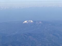 フライトは意識的に富士山側
確かこれは鳥取の大山だったか？