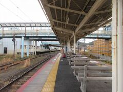 紀伊勝浦は簡素な駅です。