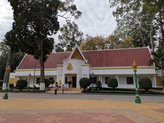 こちらはシハヌーク殿下の別荘。と言っても2回くらいしか利用されなかったみたい。