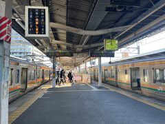 新前橋で乗り換えて前橋で下車です。大回り乗車などでは絶対に降りることのない駅です