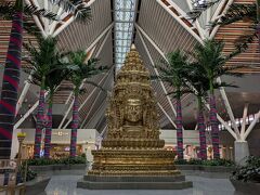 バスに揺られることおよそ1時間、空港に到着。
またくるよ。次は個人で来たいな。