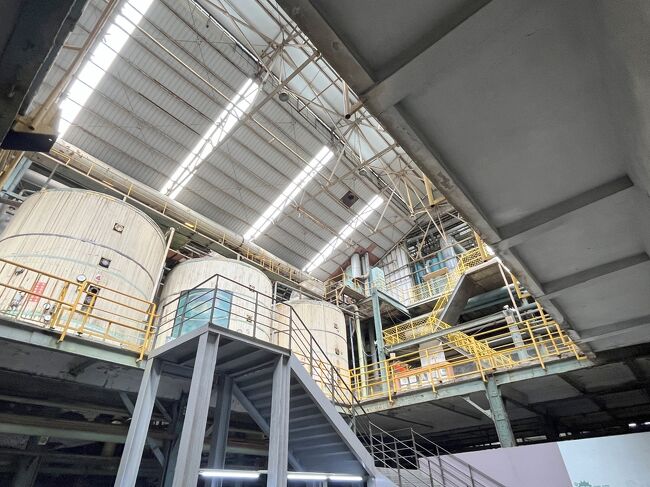 中に入ってみます