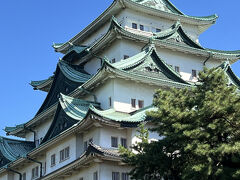 名古屋城
内部見学は出来ませんでしたが
外から見るだけで十分な迫力でした
